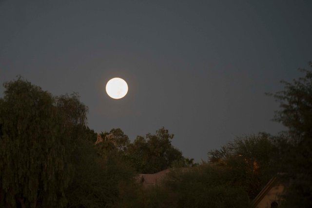 12 2015 10 27 Moonset009